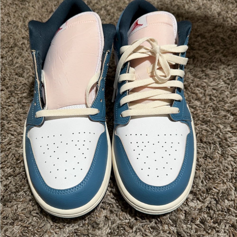Jordan Men's Low-Top Sneakers in Teal, White & Cream
